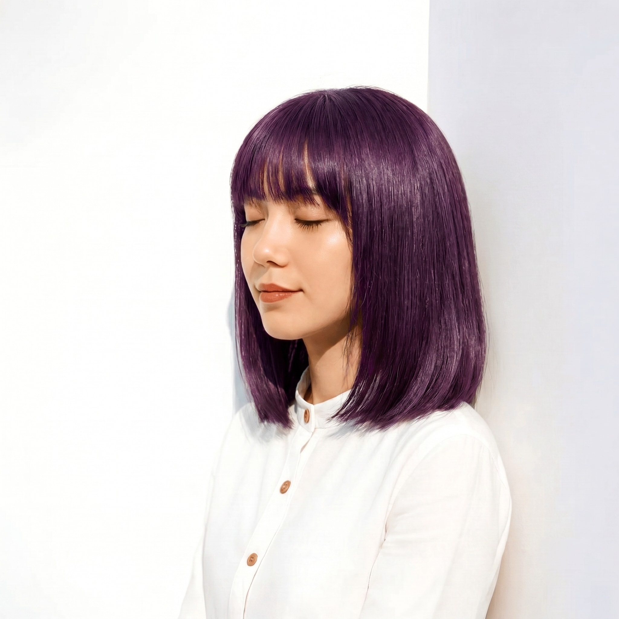 4._ラベンダーブラウン_ボブ_ストレート_シンプルでも上品な雰囲気に仕上がる