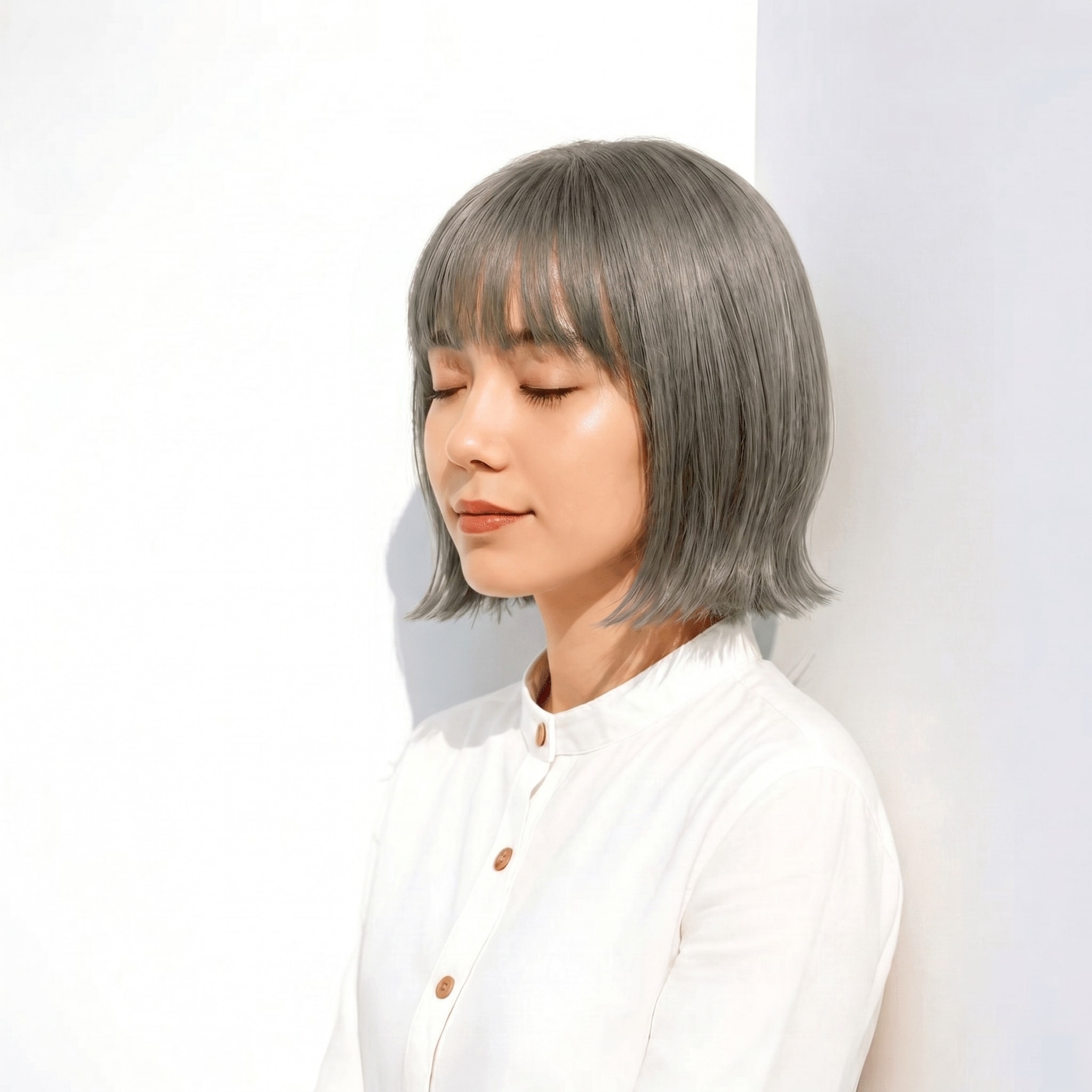 オリーブグレージュ_切りっぱなしボブ_こなれ感_ラフでも今っぽい雰囲気に