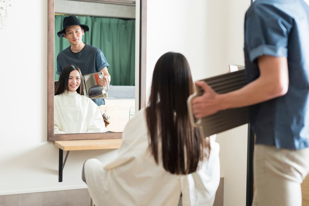 ④ 美容院なら美容師が髪質に合わせて施術をカスタマイズできる