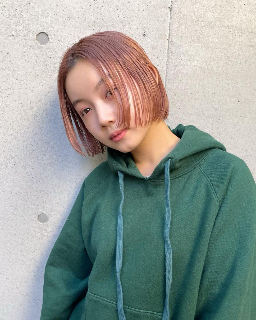 オレンジべージュ