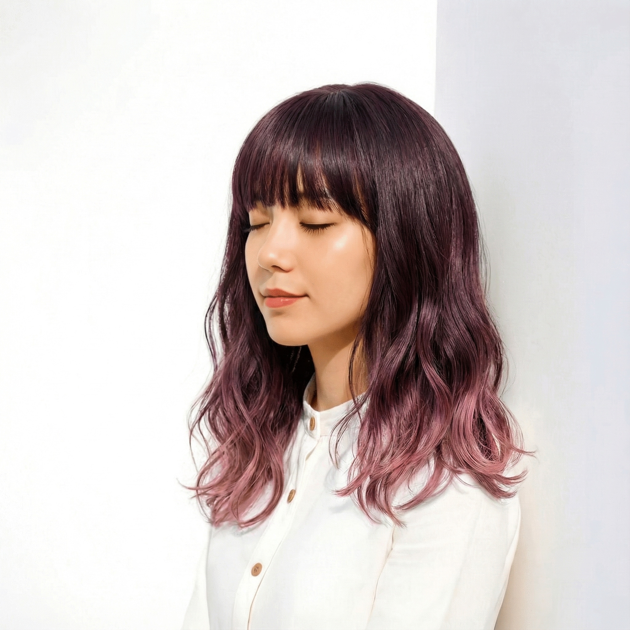 3. バレイヤージュ×スモーキーピンク：色の奥行きで大人の遊び心をプラス