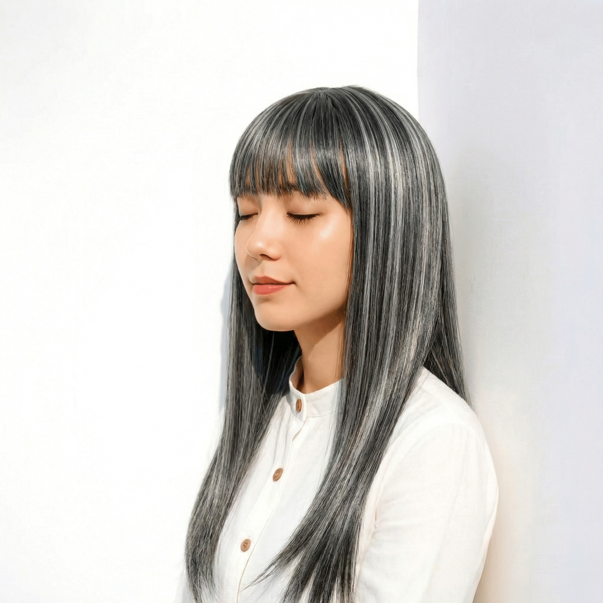 ハイライト×ロング②：上品に軽さを出したい・頻繁に染められない人向け