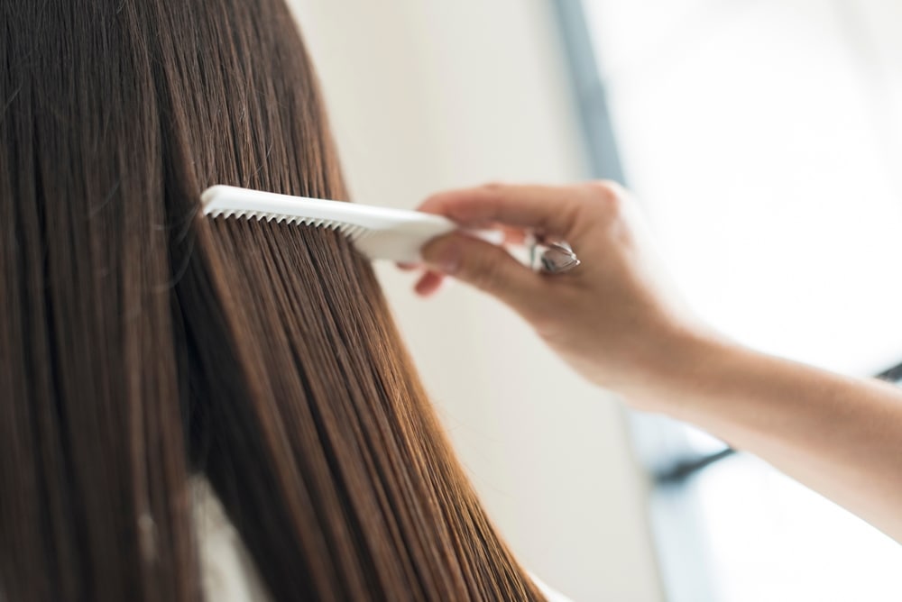 美容院トリートメントと市販品の違いを解説