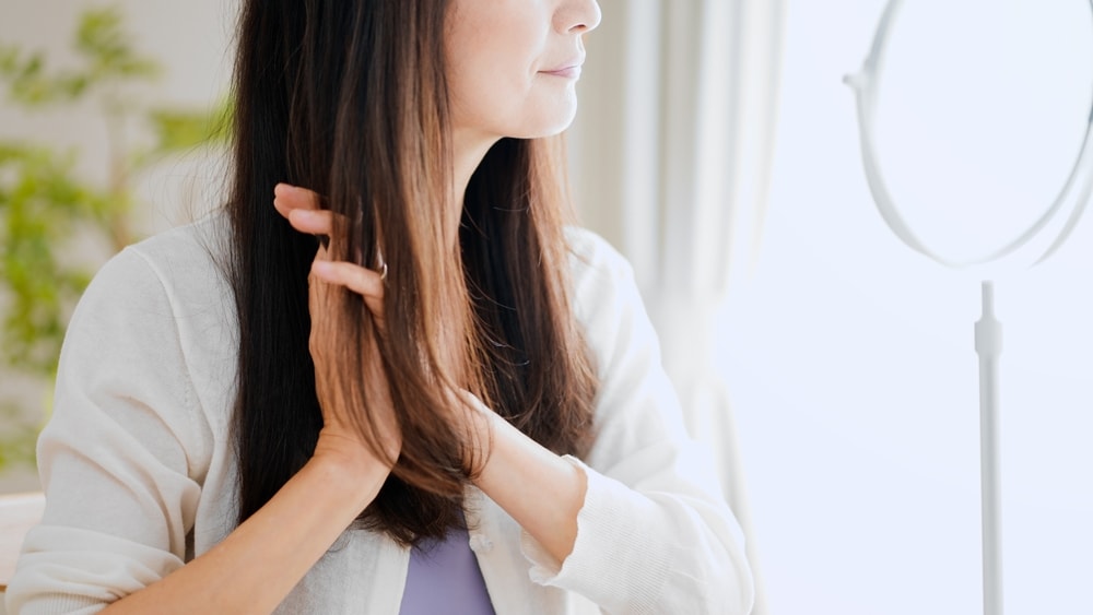 黒染めした髪がブリーチでも明るくなりにくい理由とは？