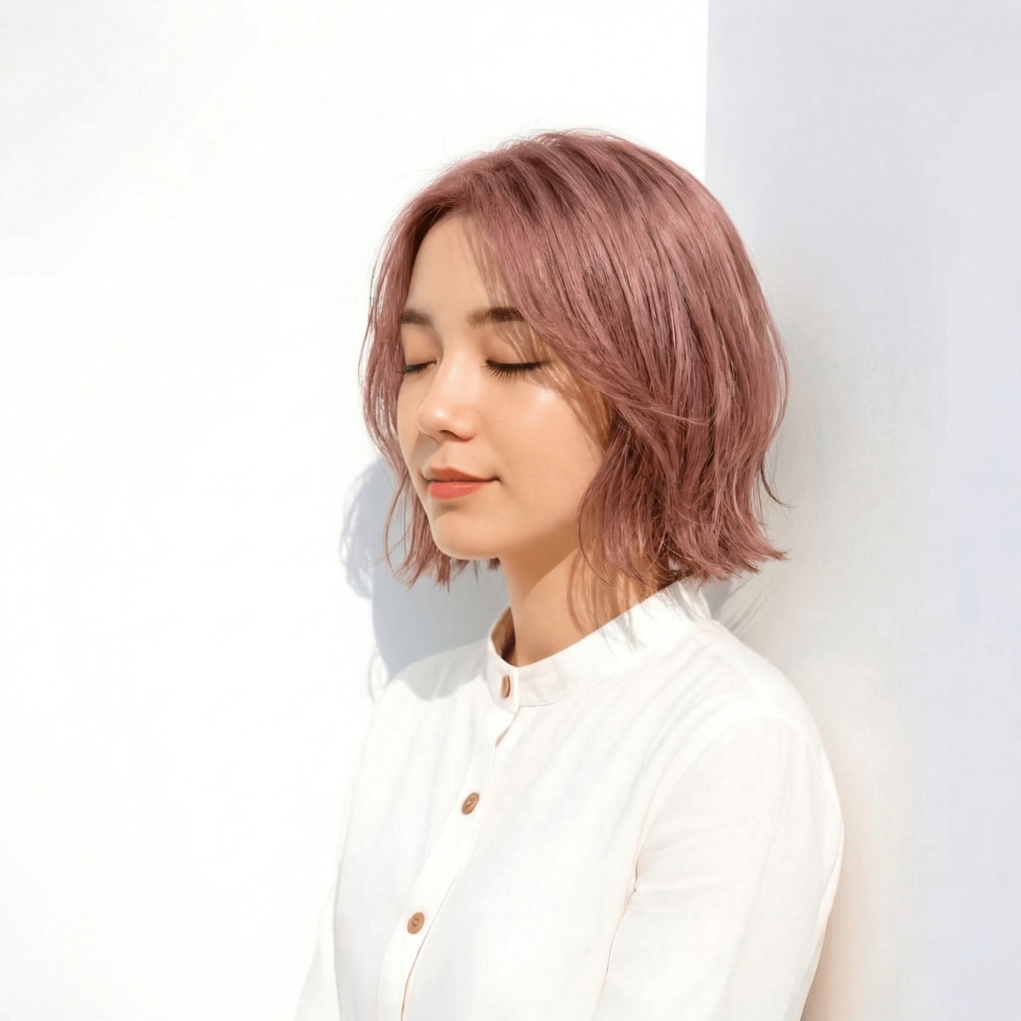  1._ショートボブ_外ハネ_ピンクベージュ