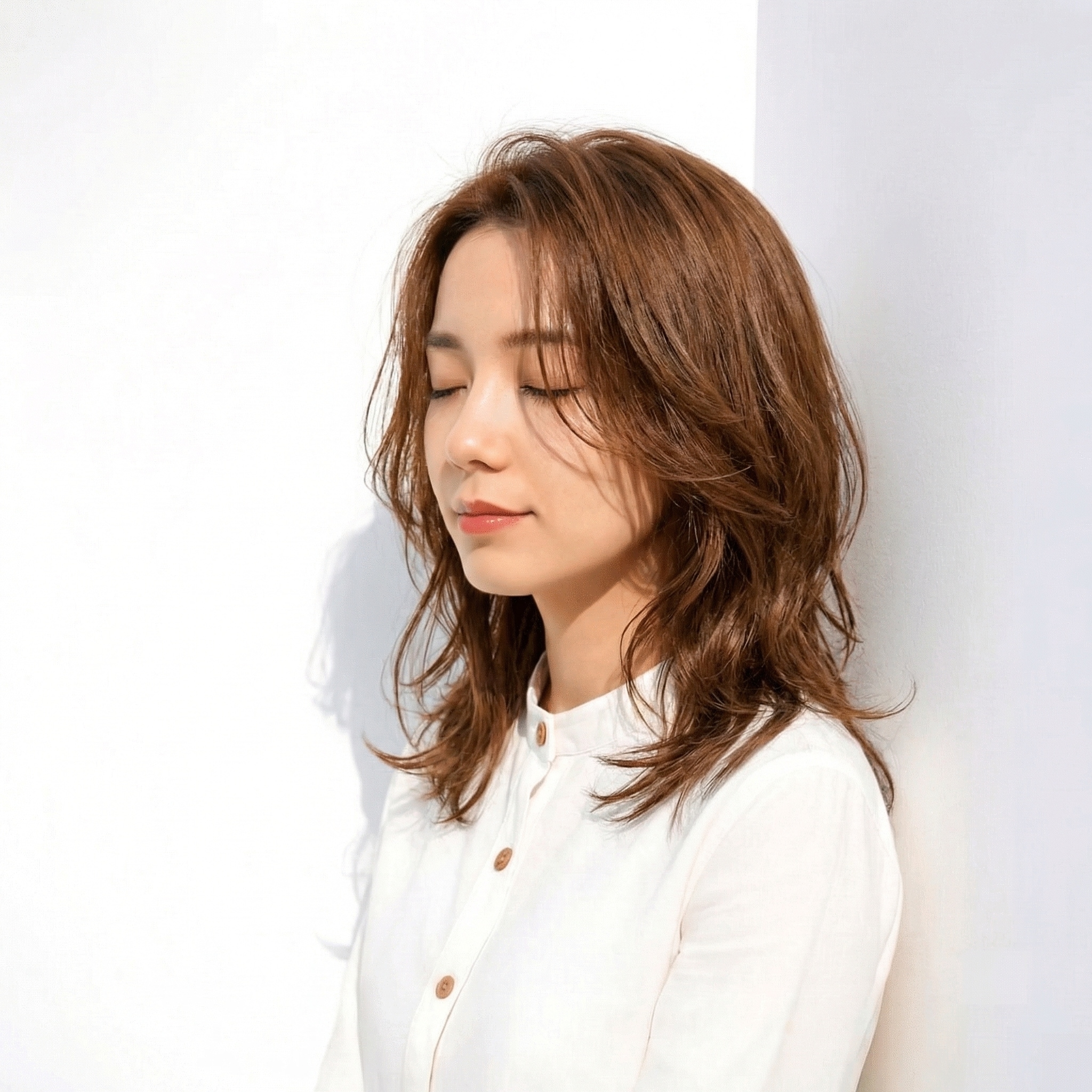 16._ウルフカット_軽めレイヤー_アッシュブラウン