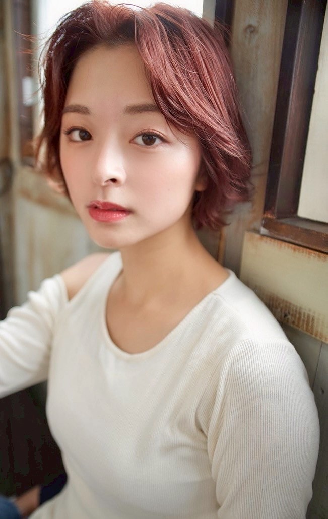 ピンクブラウン髪色