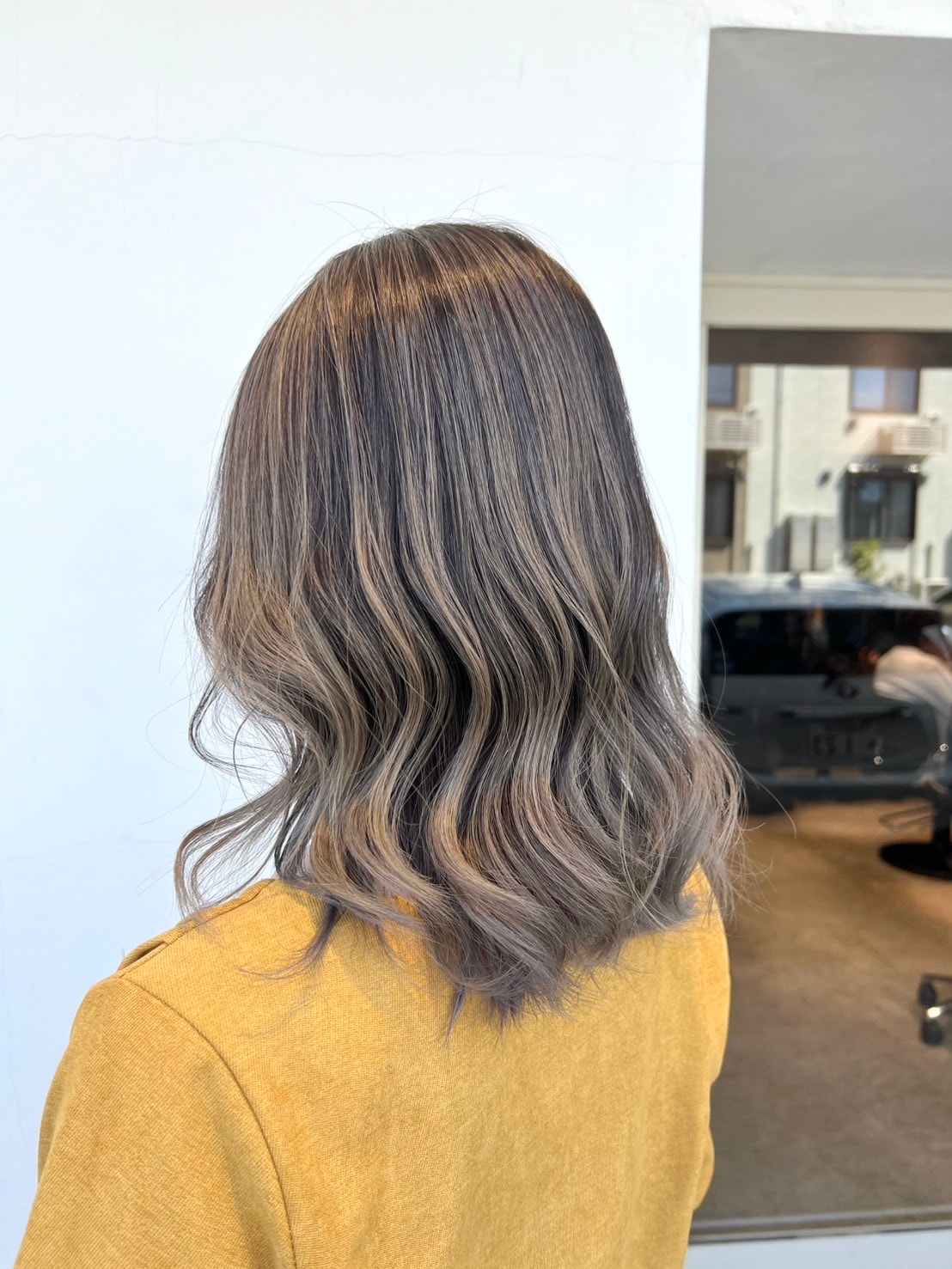 スモーキーアッシュ×セミロング