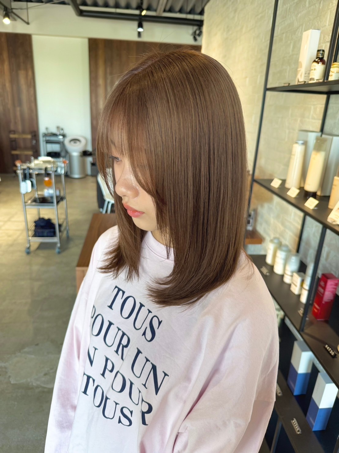 オリーブブラウン