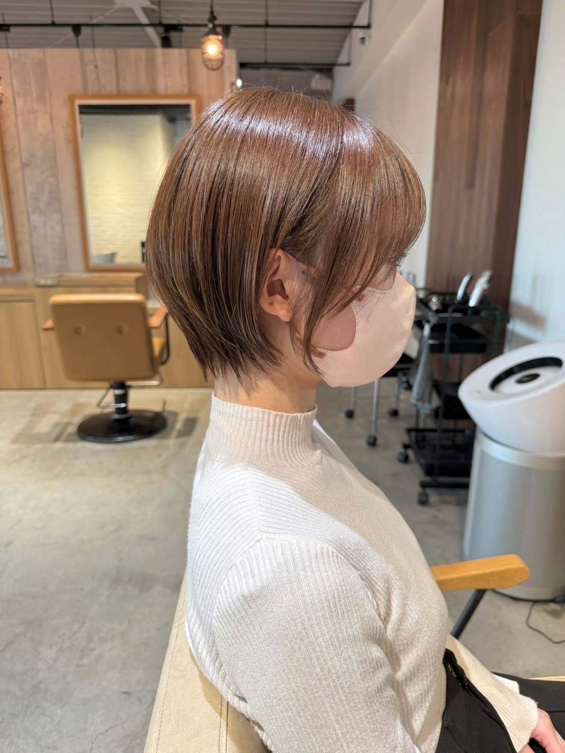 オレンジベージュ