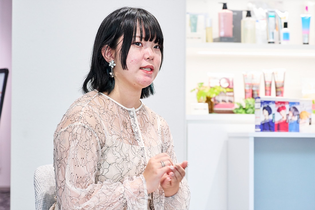 「君色に染まるために髪を染めた」彩田青様