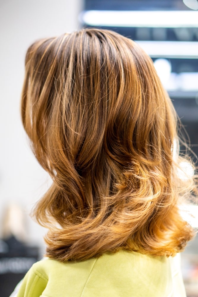 パーマとカラーを同時にするデメリットは？