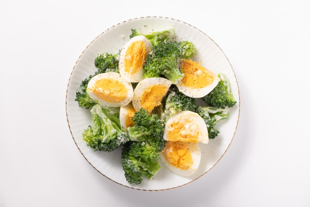ブロコリーと卵のサラダ