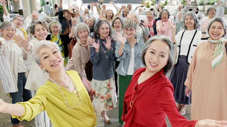 グレイヘアを楽しもう_イメージ